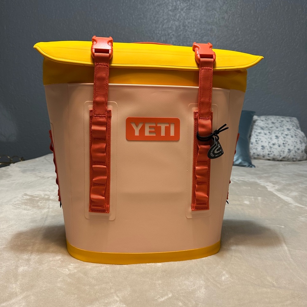 YETI Hopper M12 Peach/Beekeeper